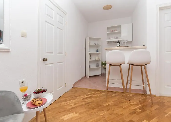 Skiljini Dvori - Studio-apartman 3 Apartman *