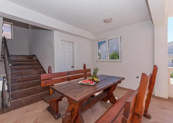 Skiljini Dvori - Studio-apartman 3 Makarska